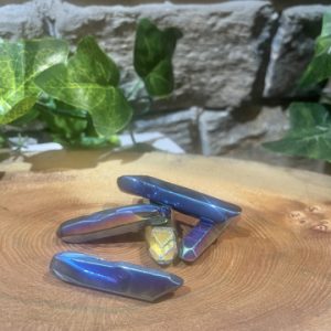 Aura Quartz Crystal 5cm