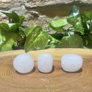 Snow Quartz Crystal 2cm