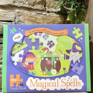 Magical Spells Jigsaws & Board Book