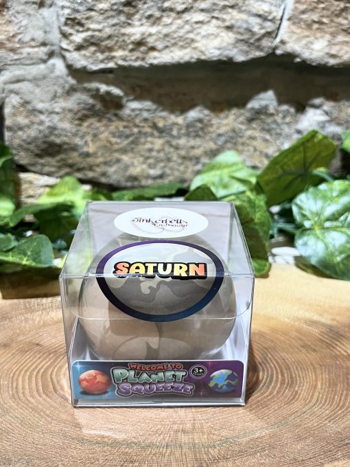 Squeeze Planet Saturn