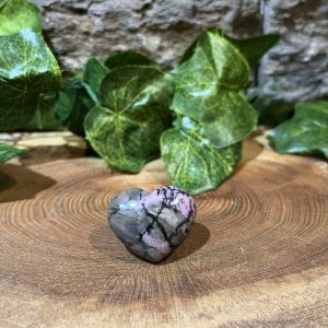 Rhodonite Crystal Puff Heart 3cm