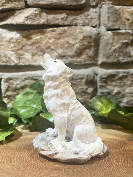 Wolf Ornament Howling
