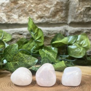 Rose Aura Quartz Crystal 2cm