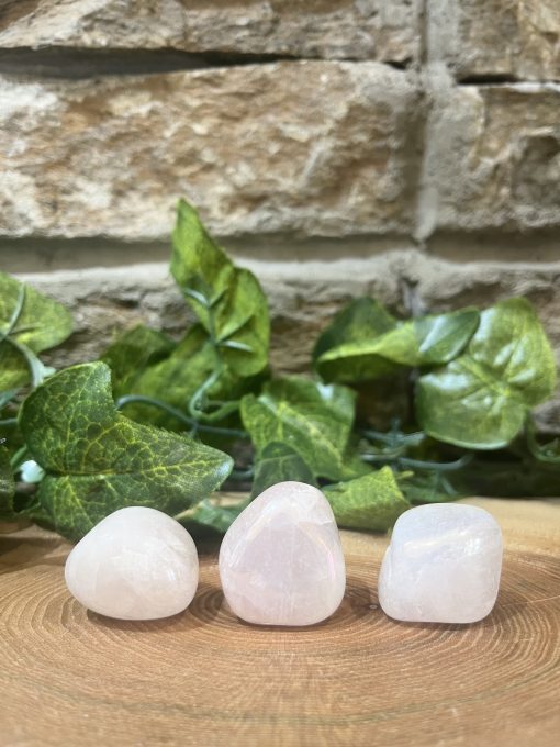 Rose Aura Quartz Crystal 2cm
