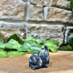 Labradorite Crystal Cat 3cm