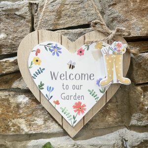 Love Heart Garden Plaque Welcome