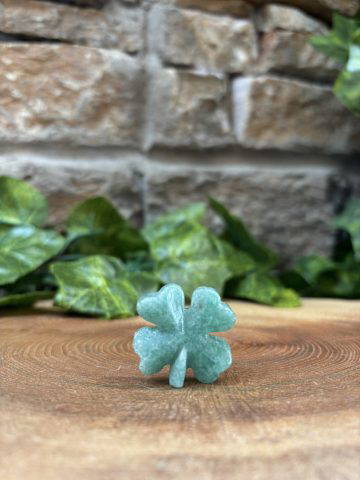 Aventurine Crystal 4 Leaf Clover